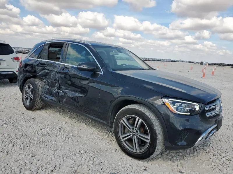 2020 MERCEDES-BENZ GLC 300  