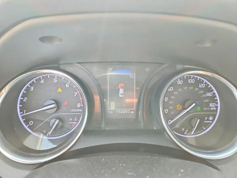 2019 TOYOTA CAMRY SE  