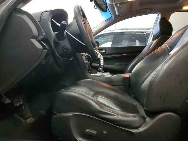 2013 INFINITI G37   