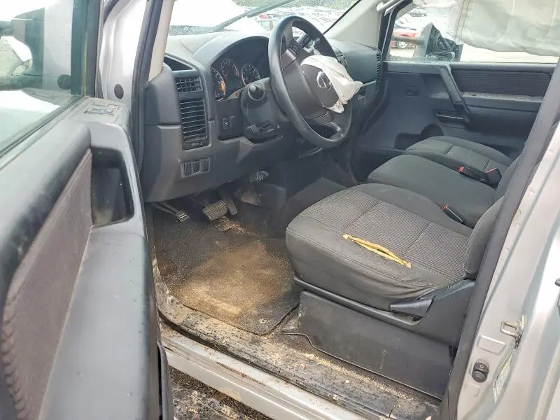 2010 NISSAN TITAN XE  