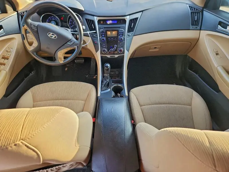 2011 HYUNDAI SONATA GLS  