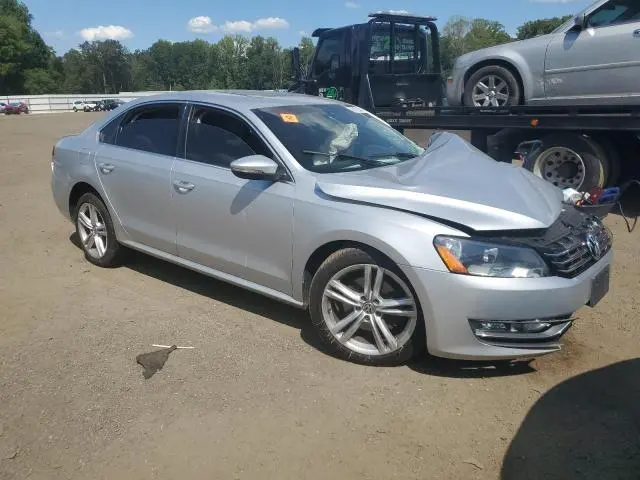2012 VOLKSWAGEN PASSAT SE  