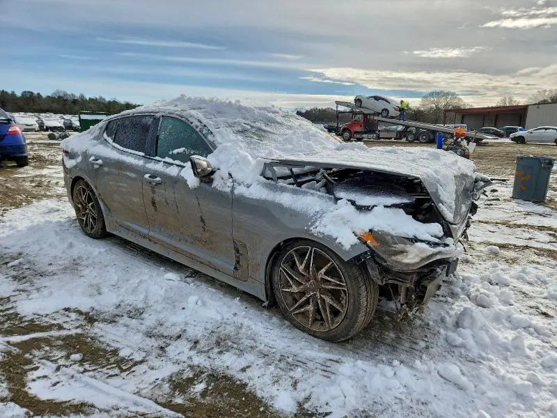 2022 KIA STINGER GT LINE  