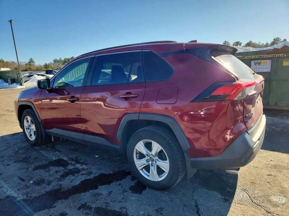 2019 TOYOTA RAV4 LE  