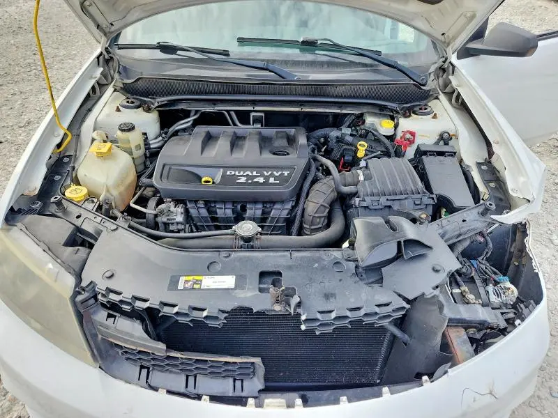 2014 DODGE AVENGER SE  