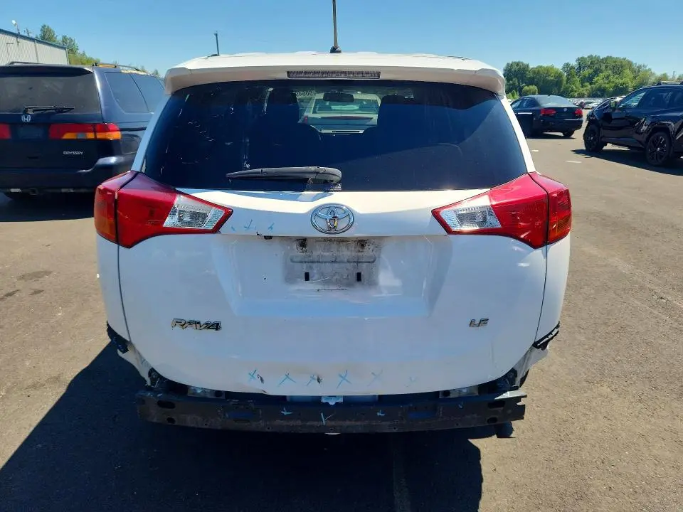 2014 TOYOTA RAV4 LE  