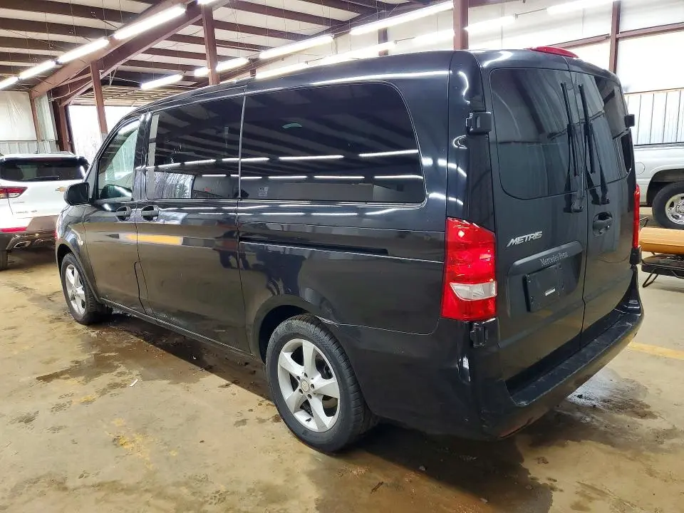 2017 MERCEDES-BENZ METRIS   