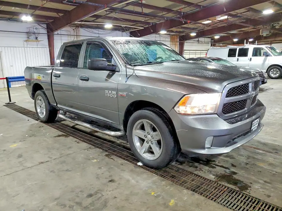2013 RAM 1500 ST  