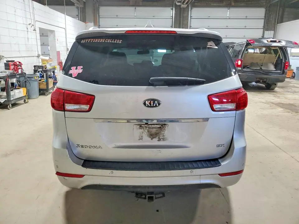 2017 KIA SEDONA SX  