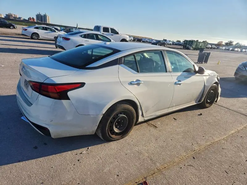 2020 NISSAN ALTIMA S  