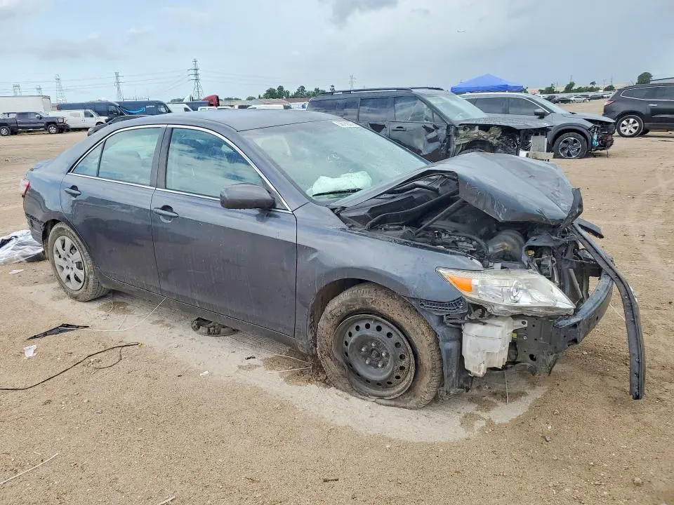 2010 TOYOTA CAMRY LE  