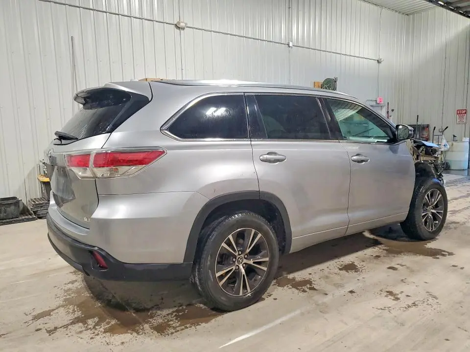 2016 TOYOTA HIGHLANDER XLE  