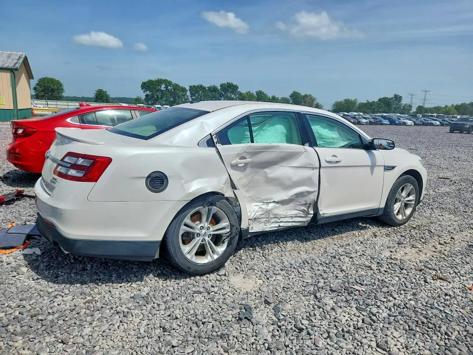 2013 FORD TAURUS SEL  