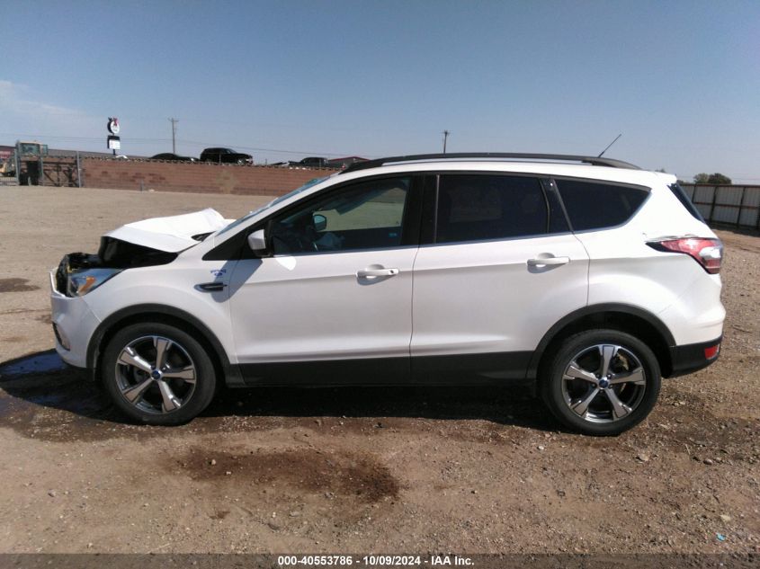 2017 FORD ESCAPE SE