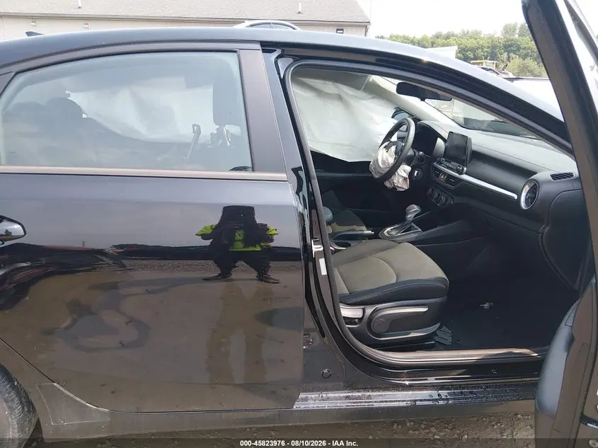 2022 KIA FORTE LXS