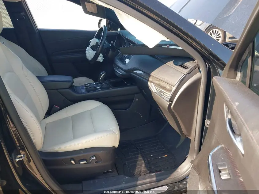 2019 CADILLAC XT4 SPORT