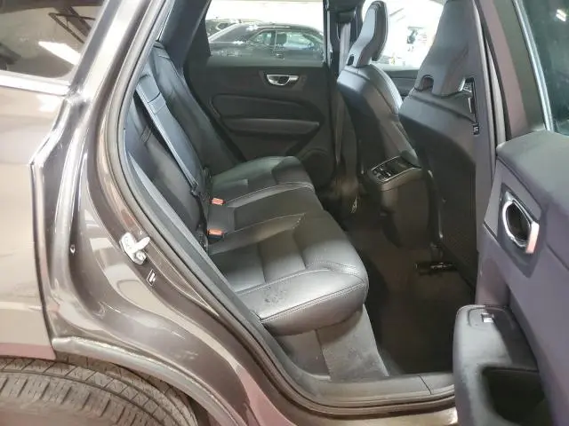 2022 VOLVO XC60 B6 INSCRIPTION  