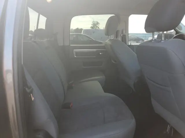 2017 RAM 1500 SLT  