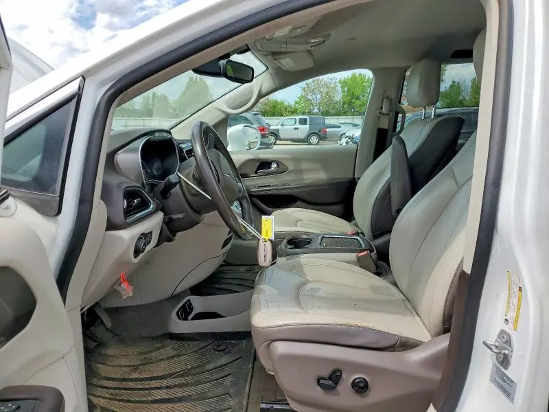 2017 CHRYSLER PACIFICA TOURING L PLUS  