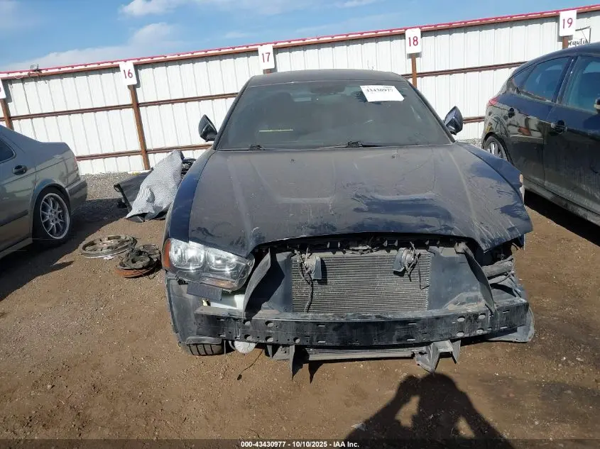 2013 DODGE CHARGER SXT