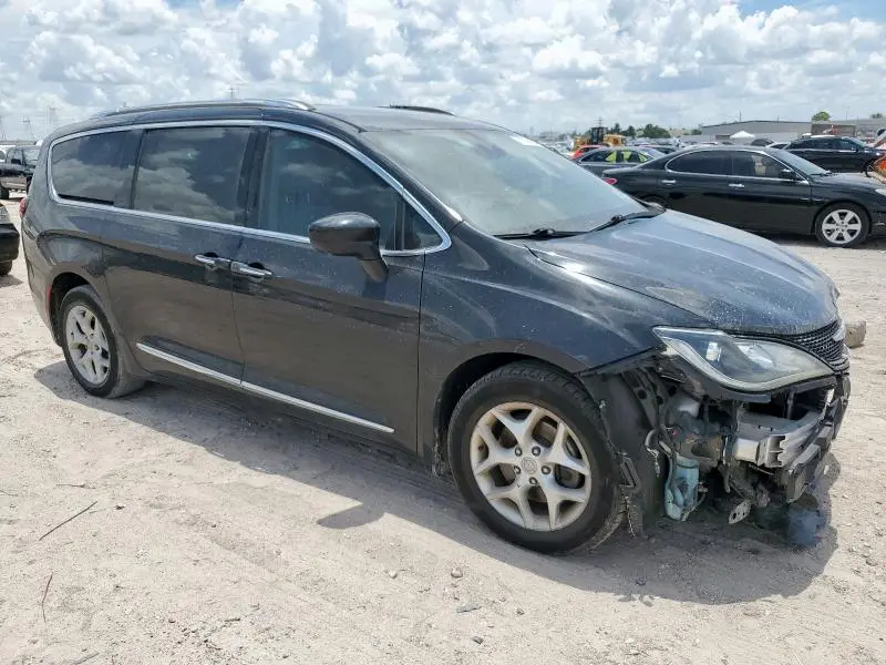 2017 CHRYSLER PACIFICA TOURING L PLUS  