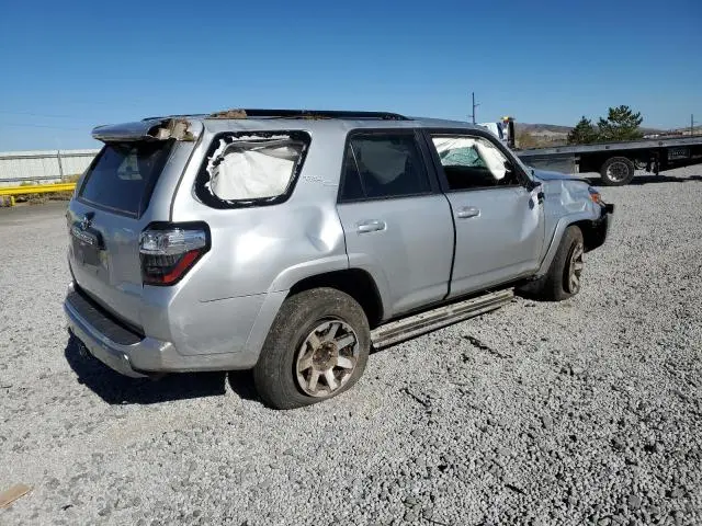 2023 TOYOTA 4RUNNER SE  
