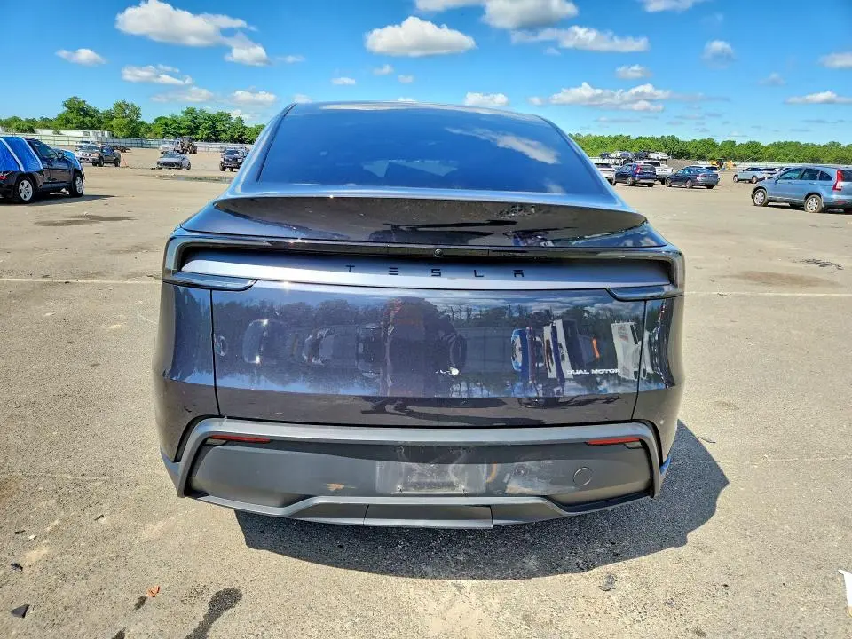 2026 TESLA MODEL Y   