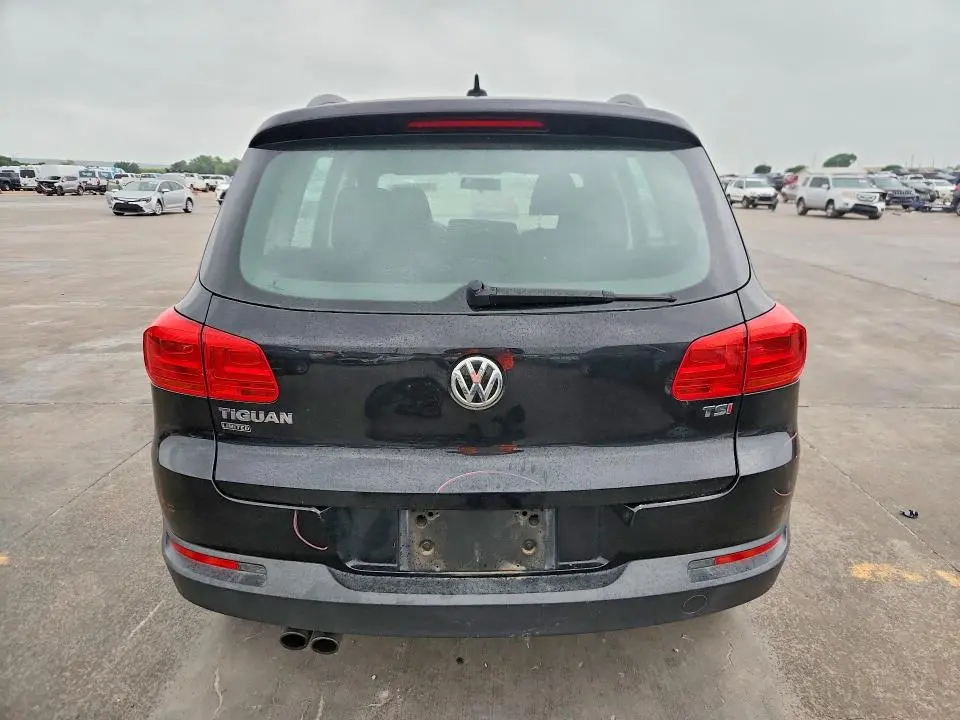 2017 VOLKSWAGEN TIGUAN S  