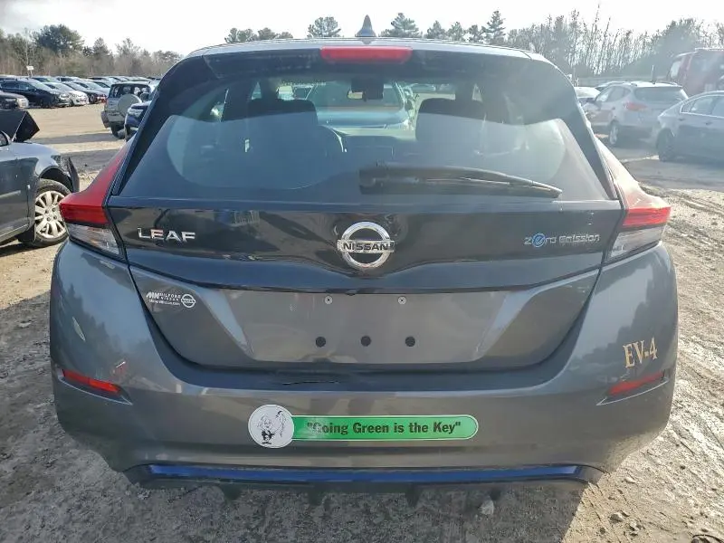 2019 NISSAN LEAF S  