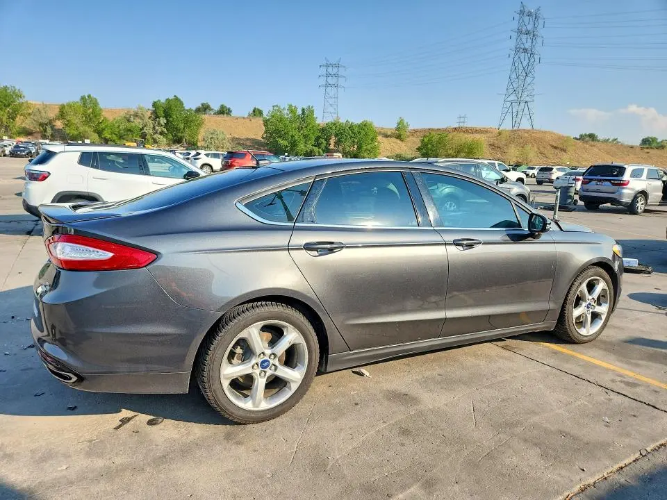 2015 FORD FUSION SE  