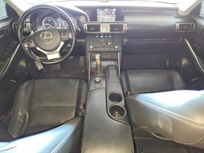 2016 LEXUS IS 200T  