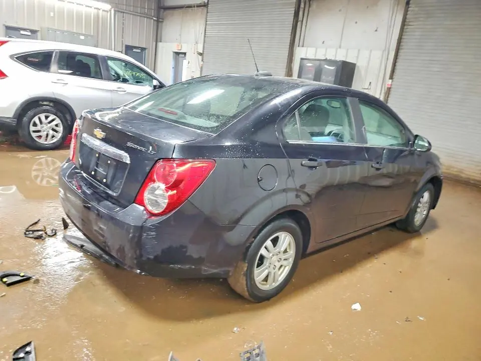 2015 CHEVROLET SONIC LT  