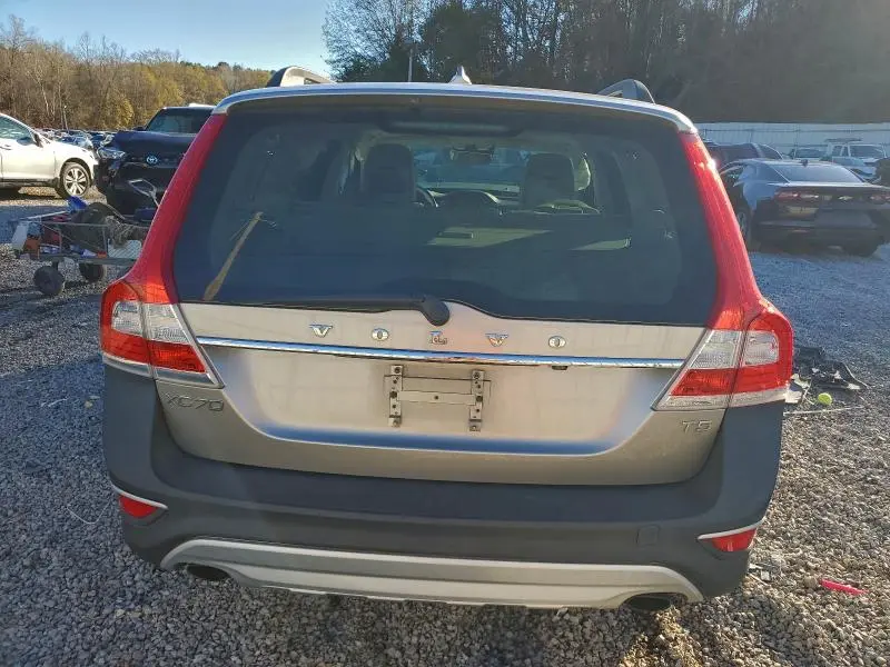 2015 VOLVO XC70 T5 PLATINUM  