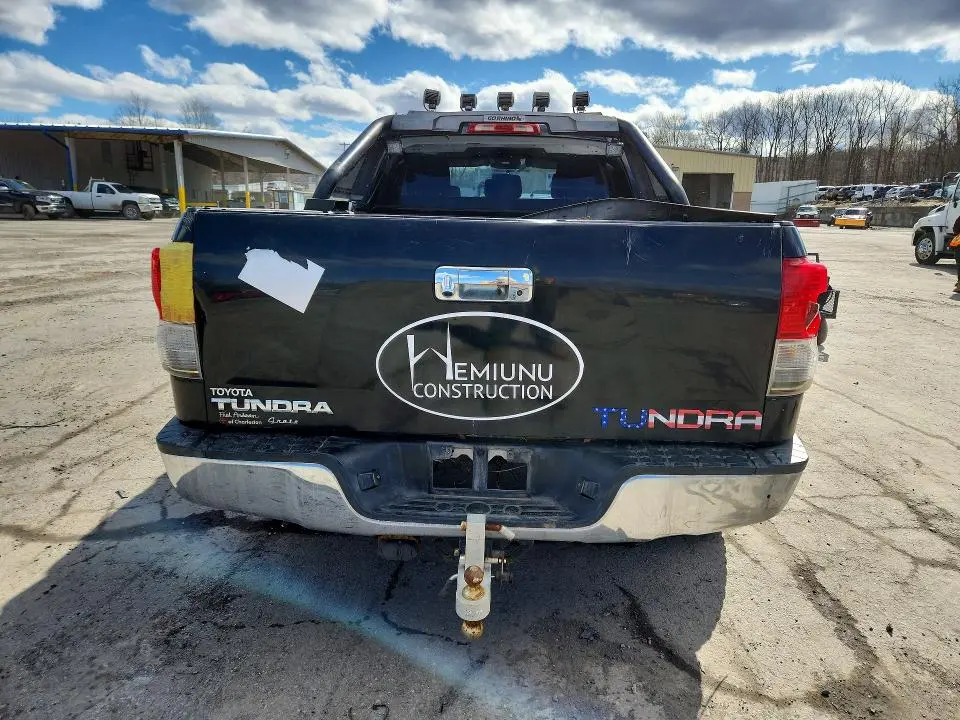 2013 TOYOTA TUNDRA GRADE  