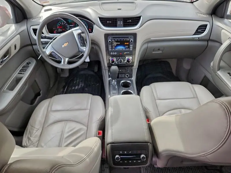 2015 CHEVROLET TRAVERSE LT  