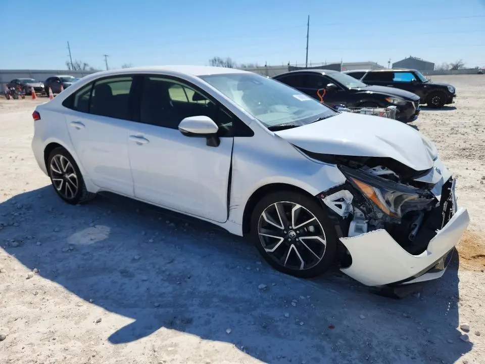 2022 TOYOTA COROLLA SE  