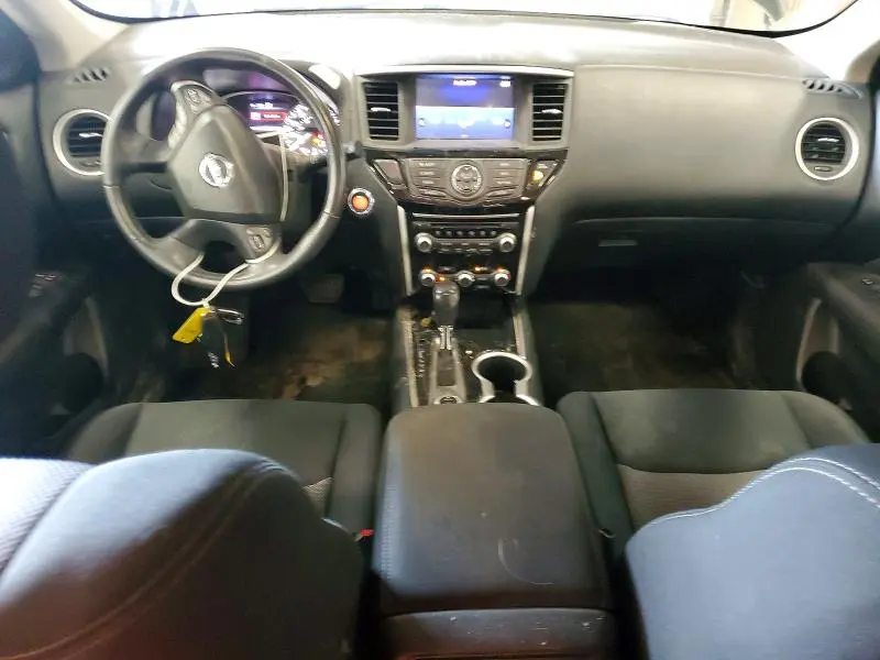 2017 NISSAN PATHFINDER SV  