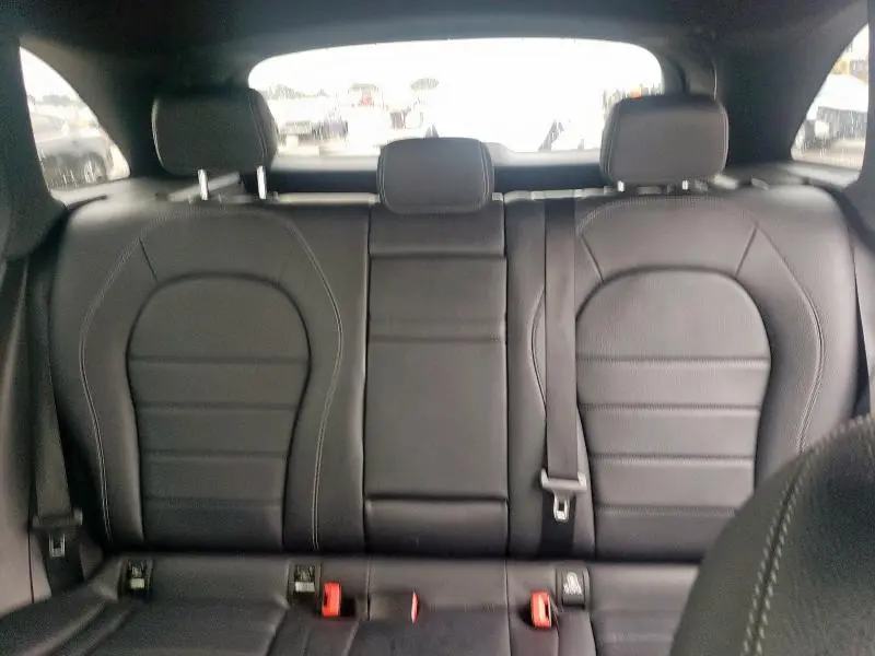 2019 MERCEDES-BENZ GLC 300
