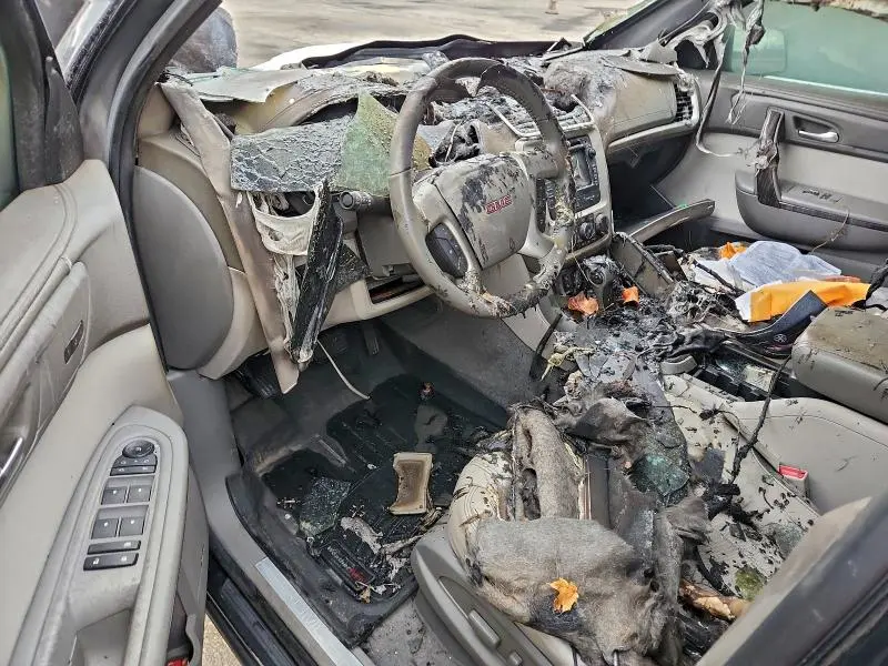 2014 GMC ACADIA SLT-2  