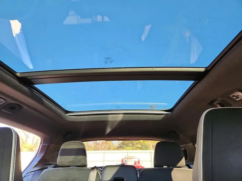 2019 VOLVO XC40 T5 R-DESIGN  