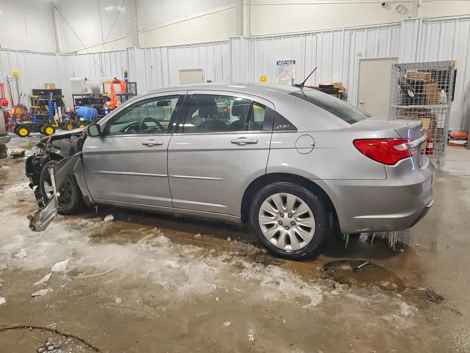 2013 CHRYSLER 200 LX  