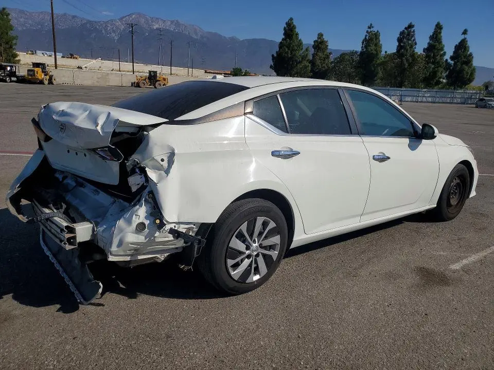 2019 NISSAN ALTIMA S  