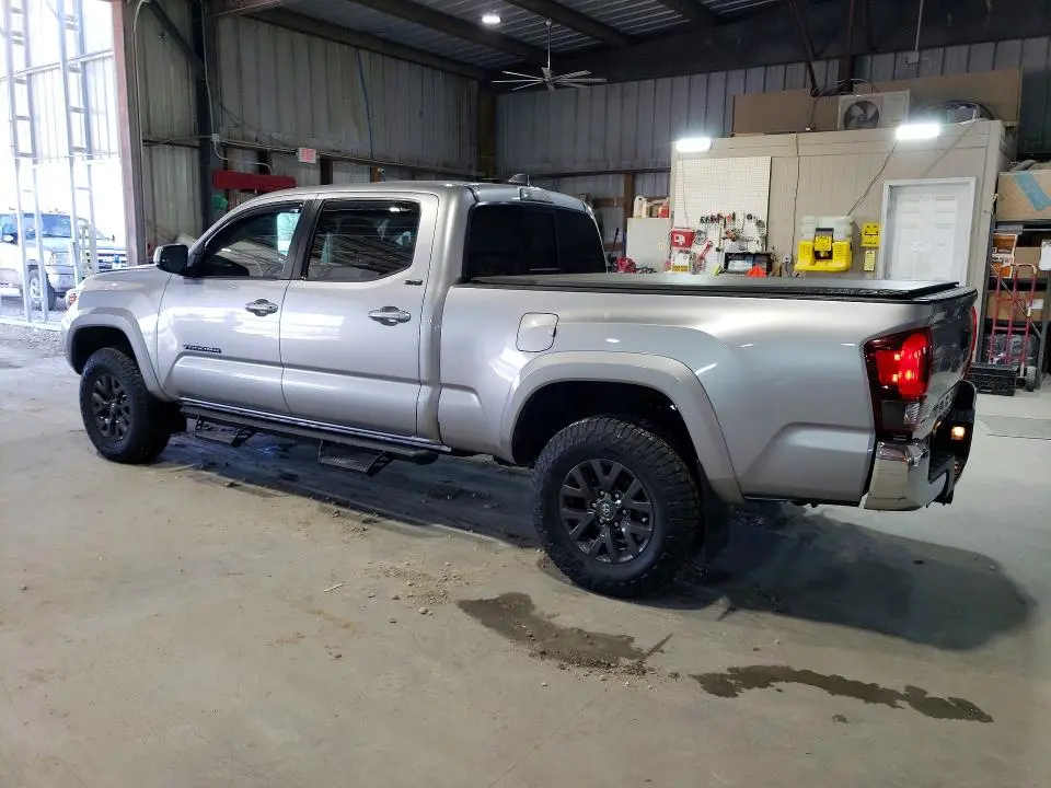 2021 TOYOTA TACOMA SR5 V6  