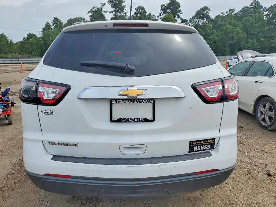 2017 CHEVROLET TRAVERSE LS  