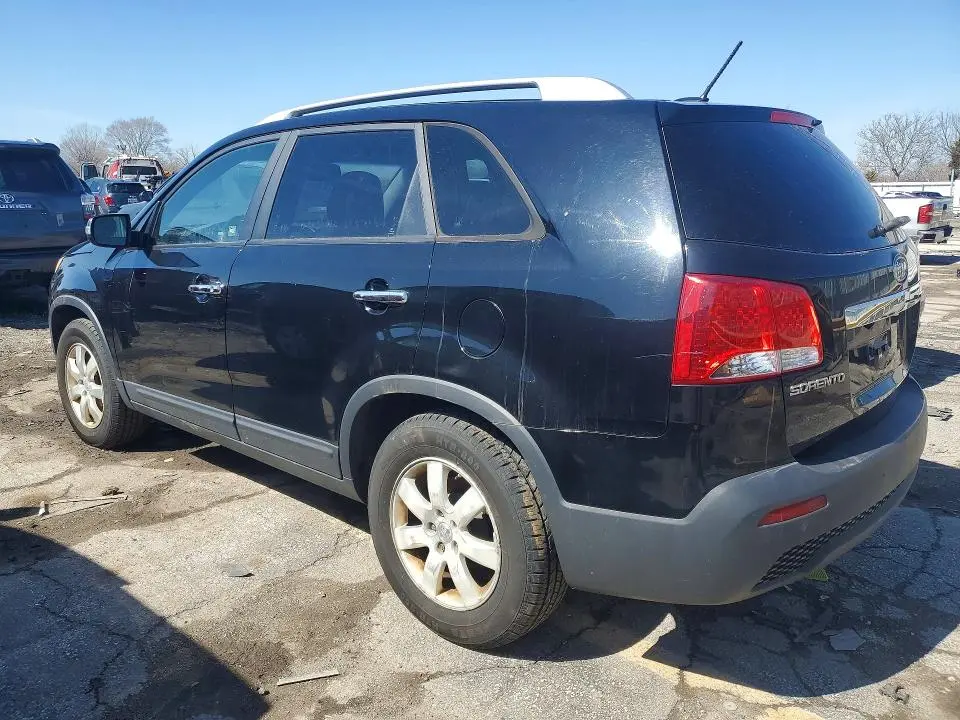 2011 KIA SORENTO LX  