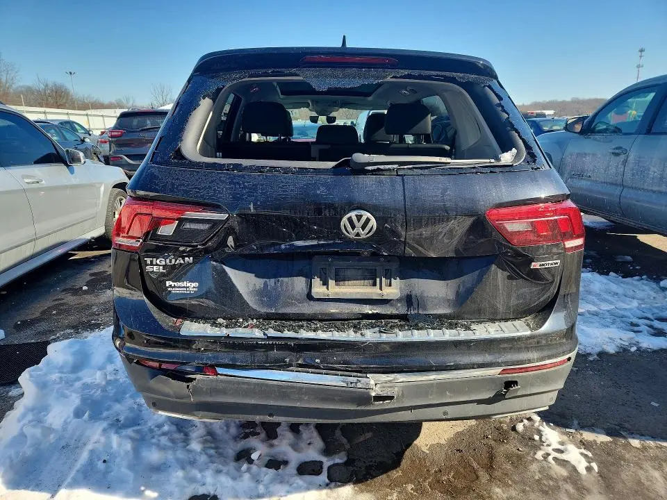 2020 VOLKSWAGEN TIGUAN SE  