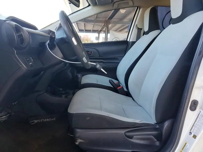 2015 TOYOTA PRIUS C ONE  