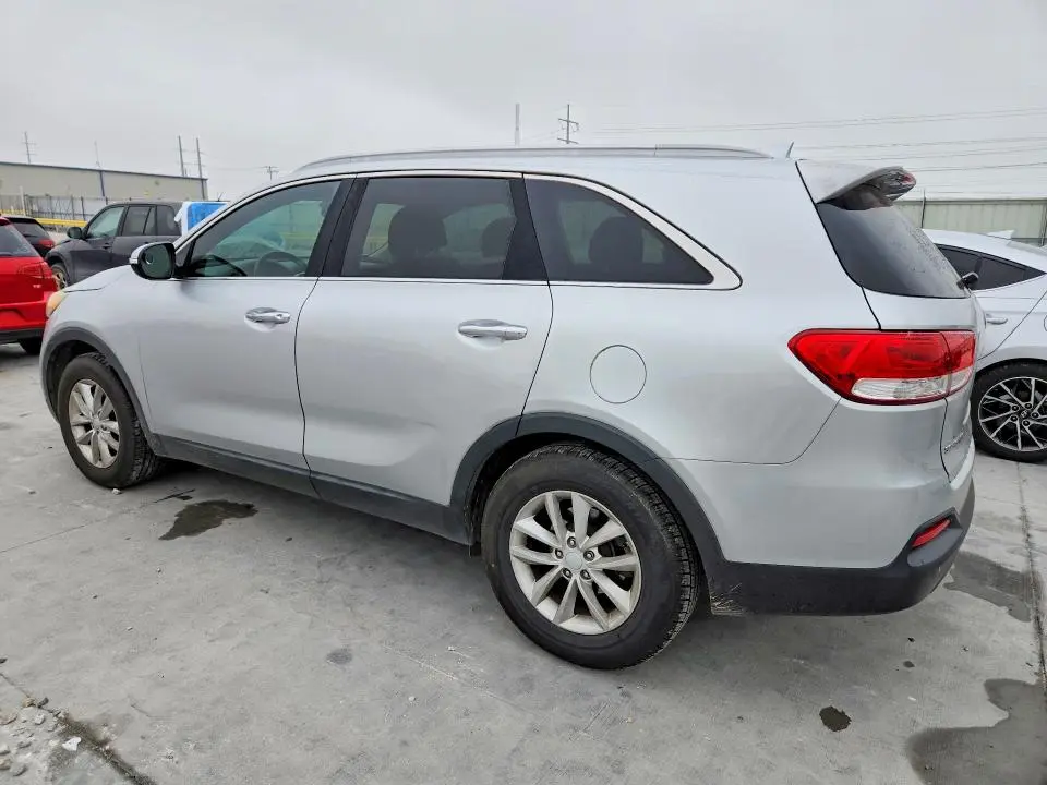 2017 KIA SORENTO LX  