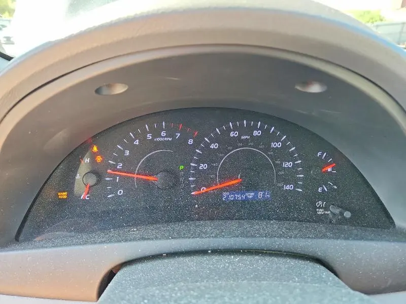 2011 TOYOTA CAMRY LE  