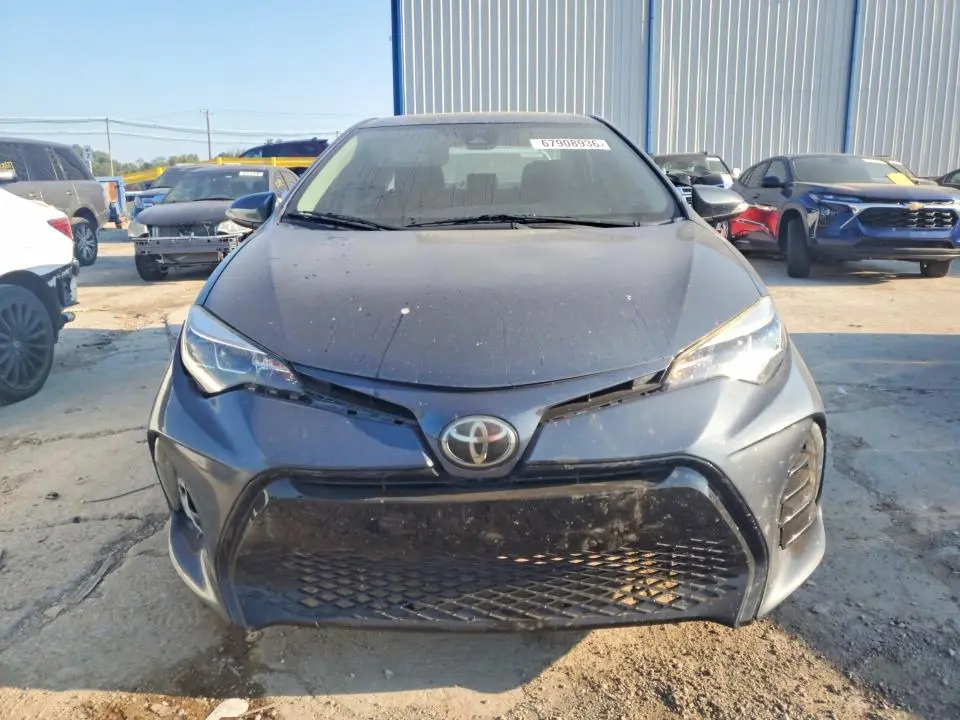 2017 TOYOTA COROLLA SE  